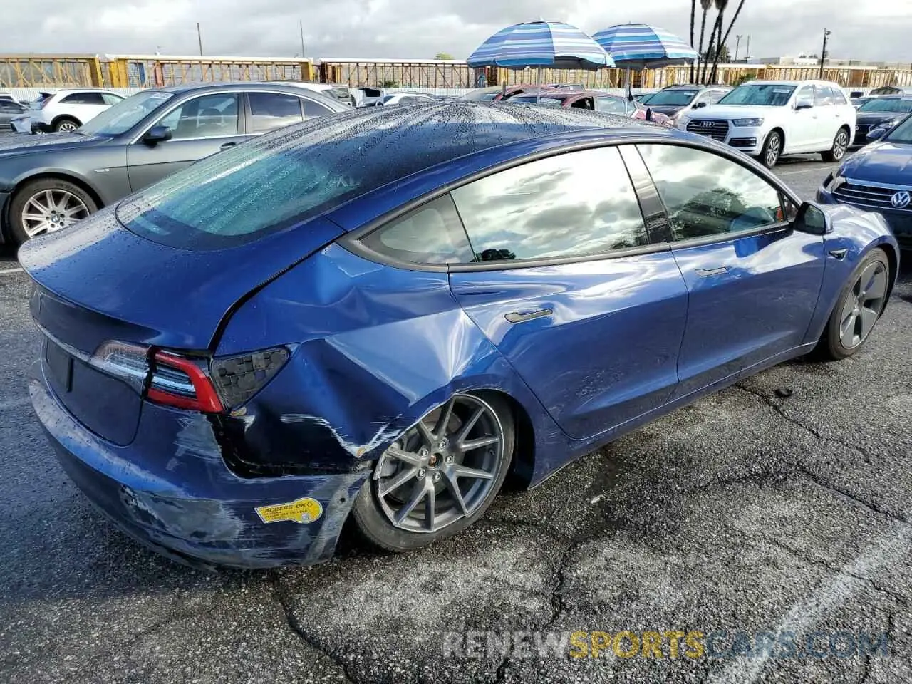 3 Photograph of a damaged car 5YJ3E1EA6MF992481 TESLA MODEL 3 2021