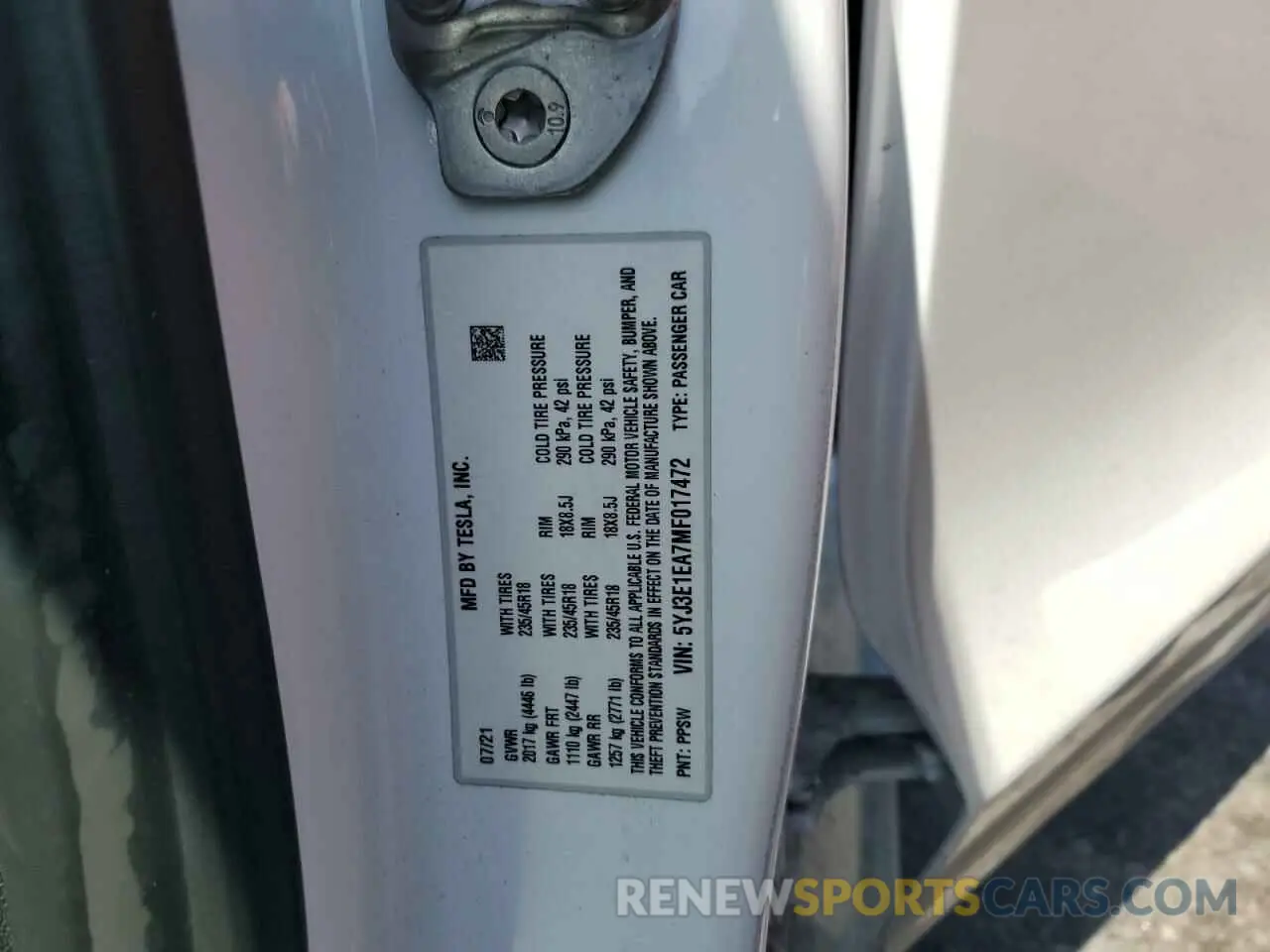 12 Photograph of a damaged car 5YJ3E1EA7MF017472 TESLA MODEL 3 2021