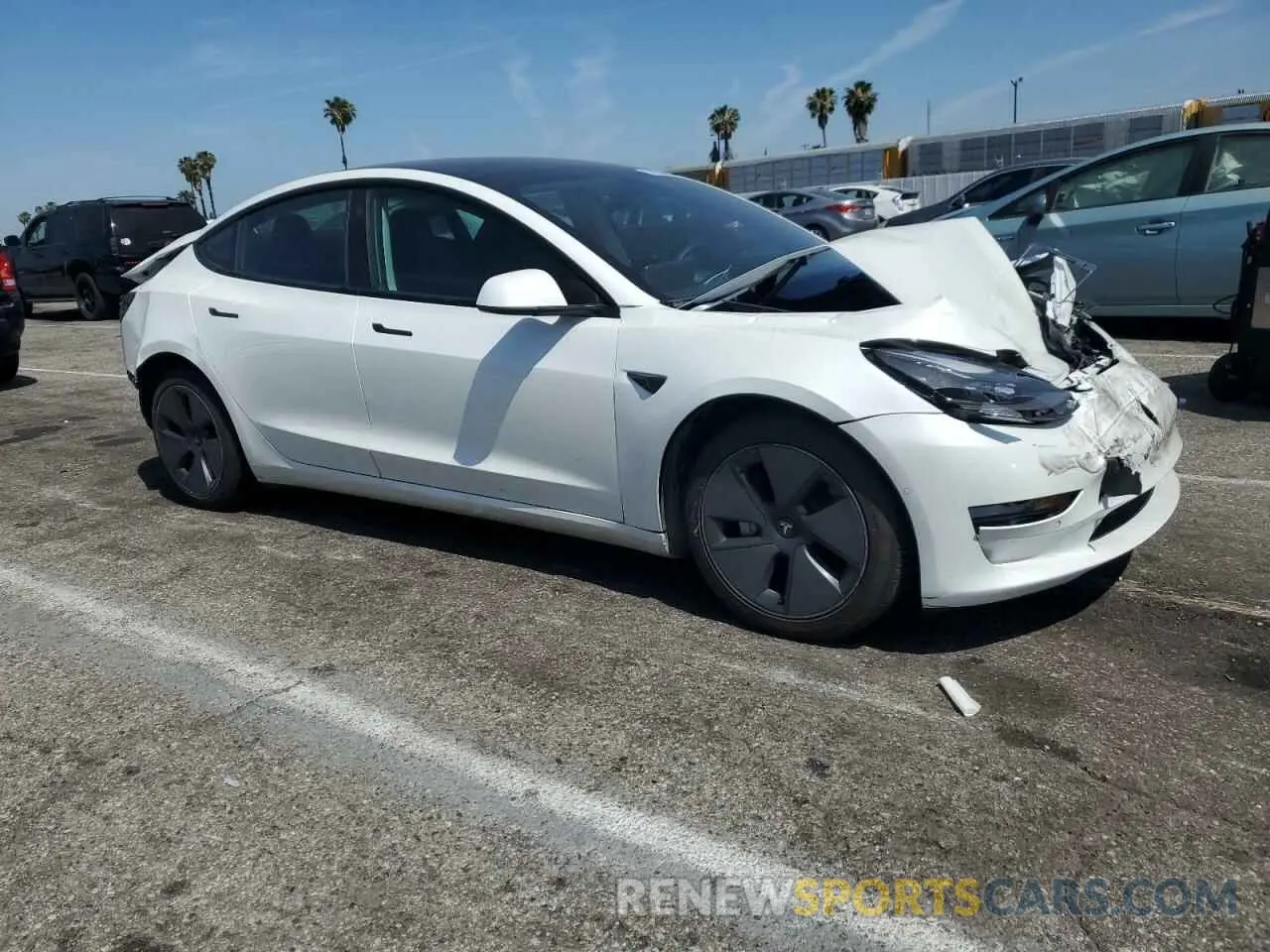 4 Photograph of a damaged car 5YJ3E1EA7MF017472 TESLA MODEL 3 2021