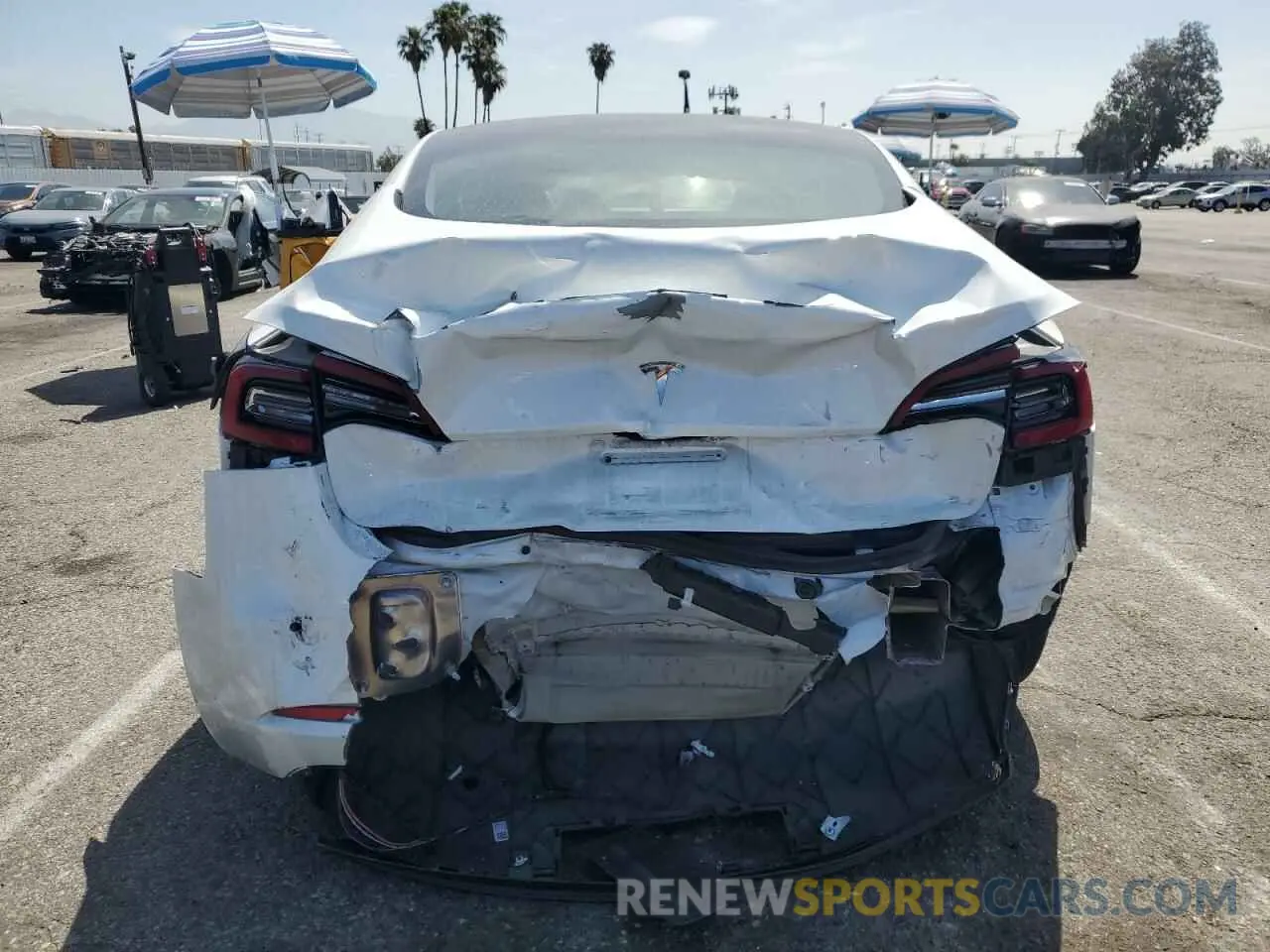 6 Photograph of a damaged car 5YJ3E1EA7MF017472 TESLA MODEL 3 2021