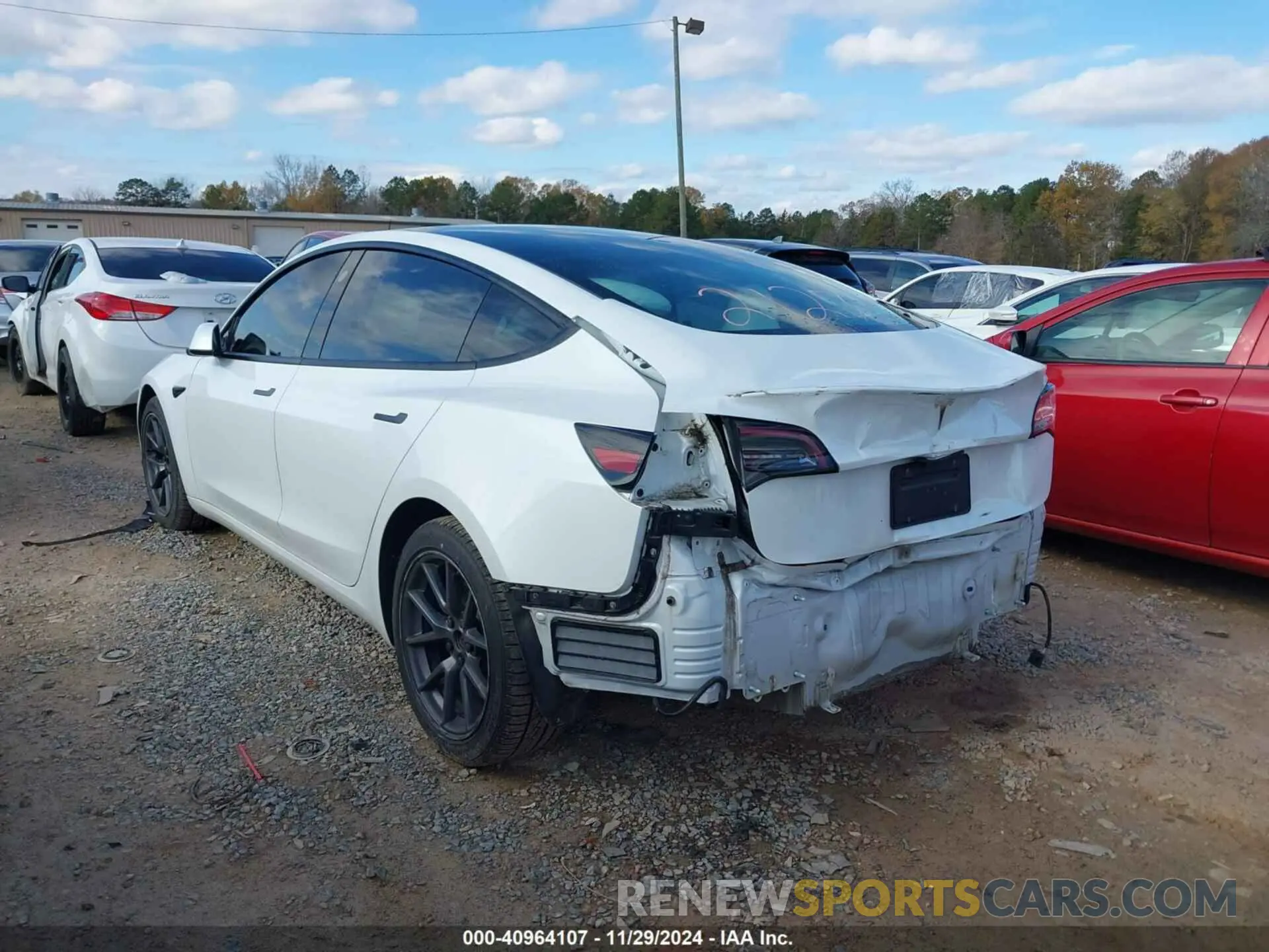 3 Photograph of a damaged car 5YJ3E1EA7MF018363 TESLA MODEL 3 2021