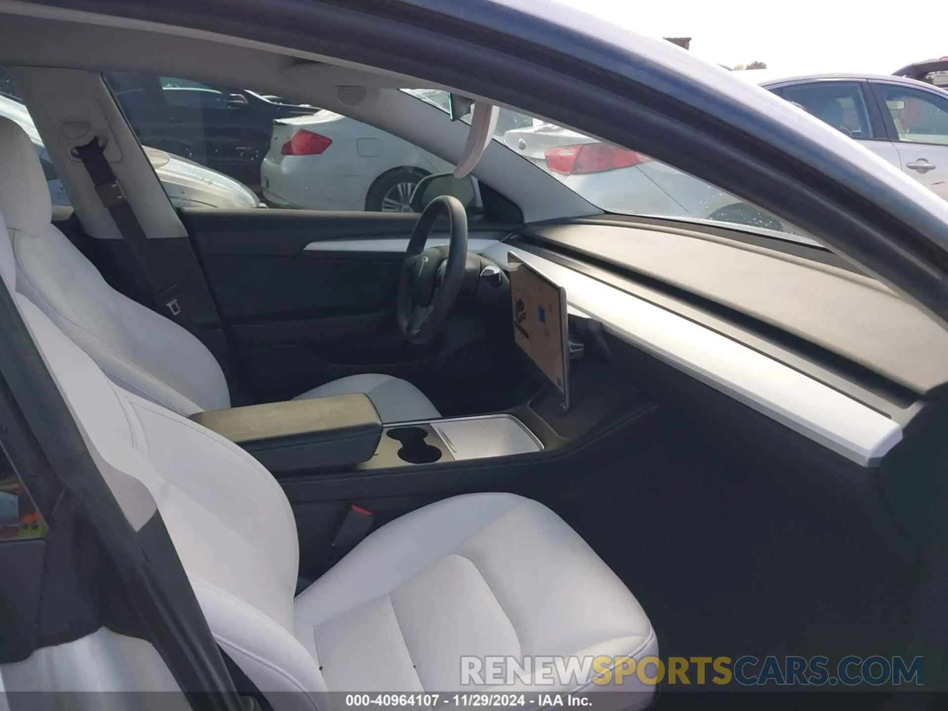 5 Photograph of a damaged car 5YJ3E1EA7MF018363 TESLA MODEL 3 2021