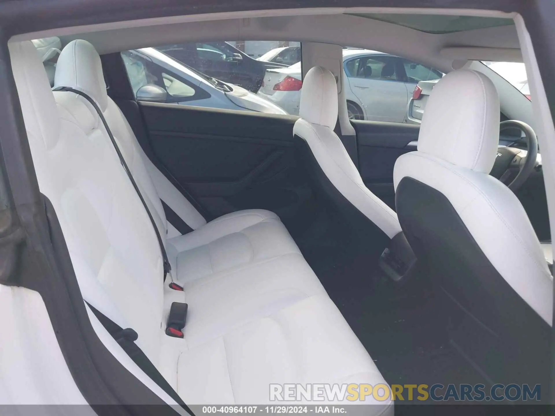 8 Photograph of a damaged car 5YJ3E1EA7MF018363 TESLA MODEL 3 2021