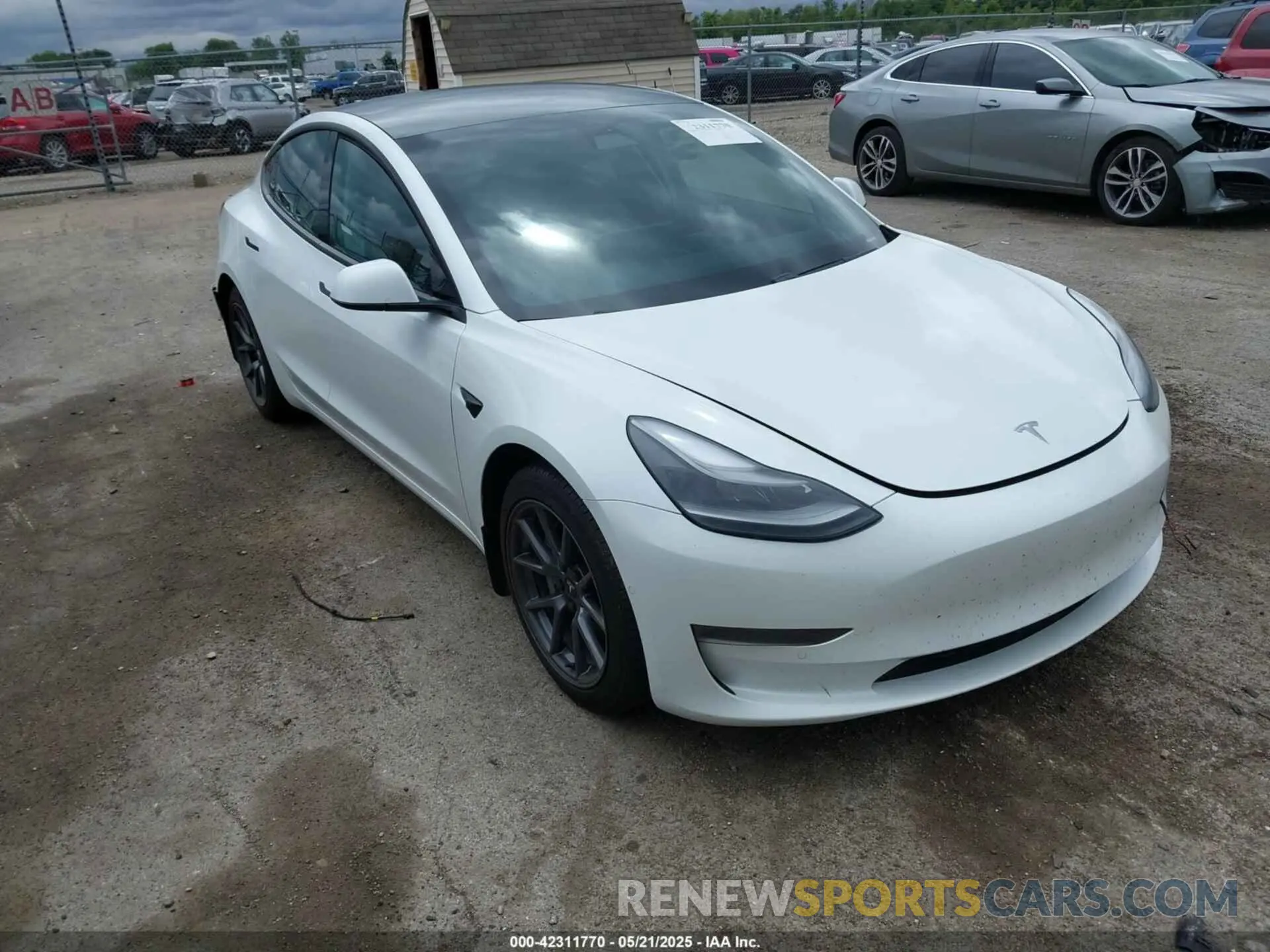 1 Photograph of a damaged car 5YJ3E1EA7MF042291 TESLA MODEL 3 2021