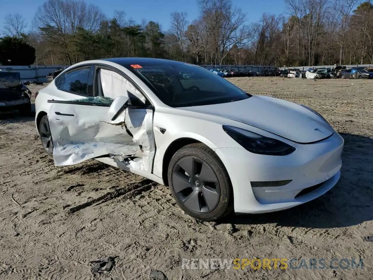 4 Photograph of a damaged car 5YJ3E1EA7MF045420 TESLA MODEL 3 2021