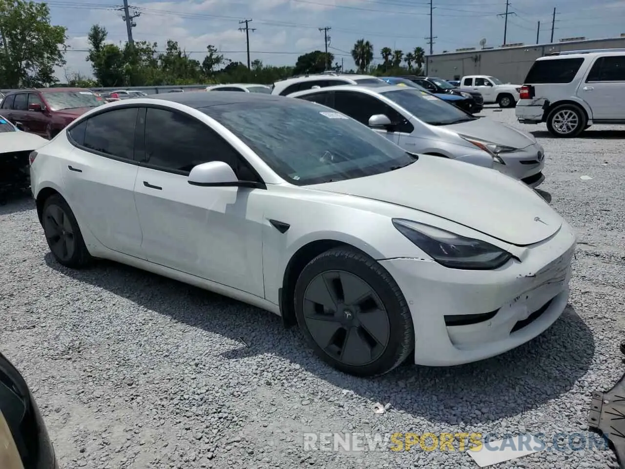 4 Photograph of a damaged car 5YJ3E1EA7MF048074 TESLA MODEL 3 2021