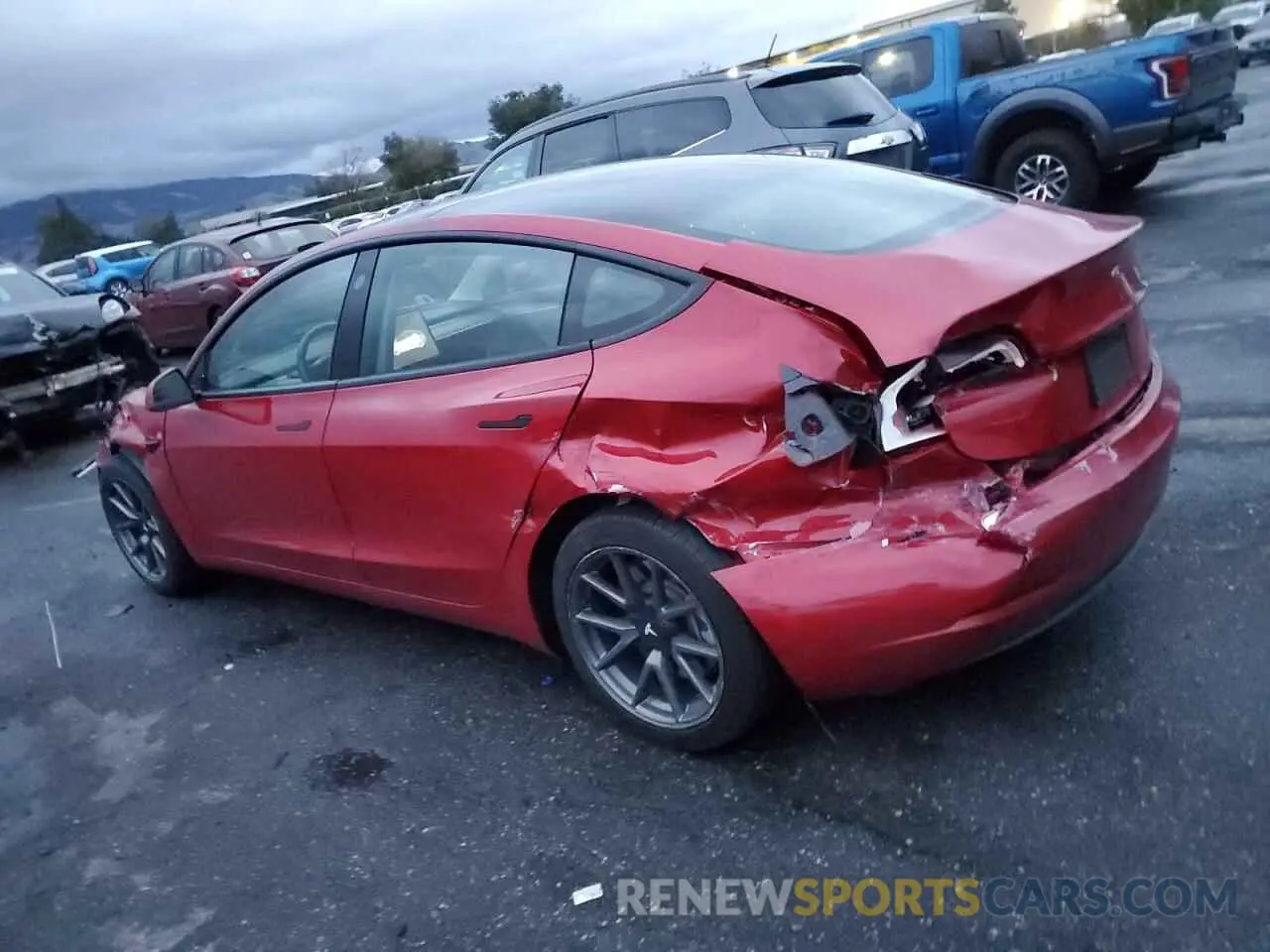 2 Photograph of a damaged car 5YJ3E1EA7MF077252 TESLA MODEL 3 2021