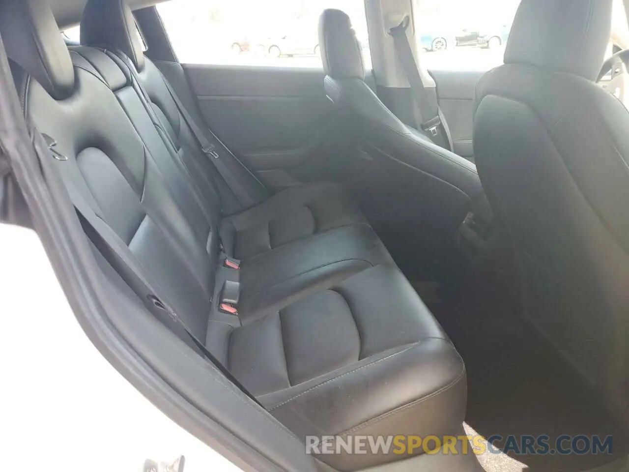 10 Photograph of a damaged car 5YJ3E1EA7MF078241 TESLA MODEL 3 2021