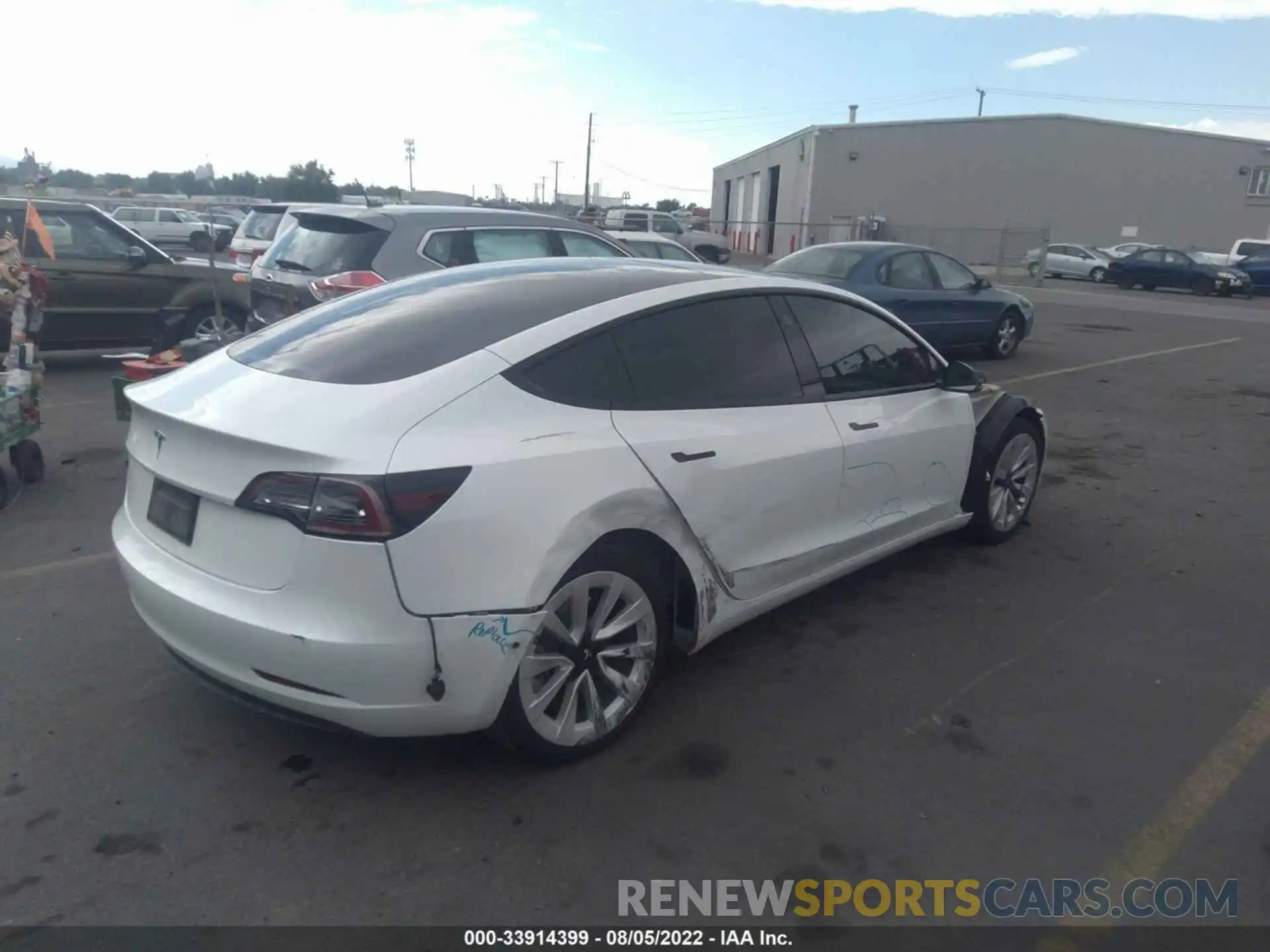 4 Photograph of a damaged car 5YJ3E1EA7MF084895 TESLA MODEL 3 2021