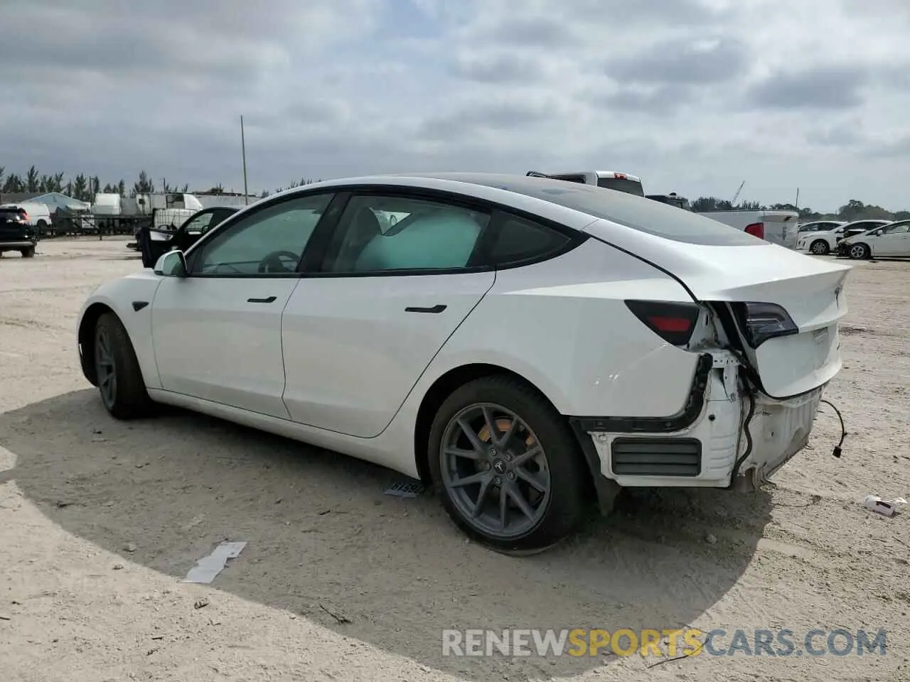 2 Photograph of a damaged car 5YJ3E1EA7MF084900 TESLA MODEL 3 2021