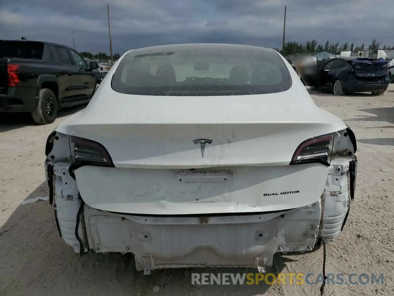 6 Photograph of a damaged car 5YJ3E1EA7MF084900 TESLA MODEL 3 2021
