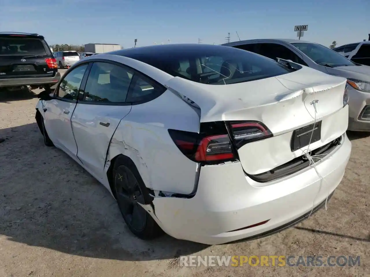 3 Photograph of a damaged car 5YJ3E1EA7MF087506 TESLA MODEL 3 2021