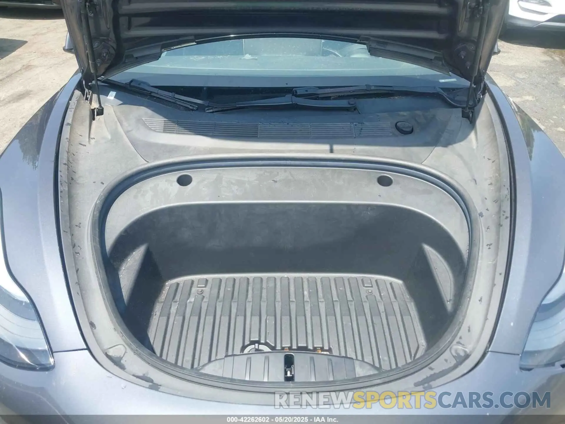 10 Photograph of a damaged car 5YJ3E1EA7MF088283 TESLA MODEL 3 2021