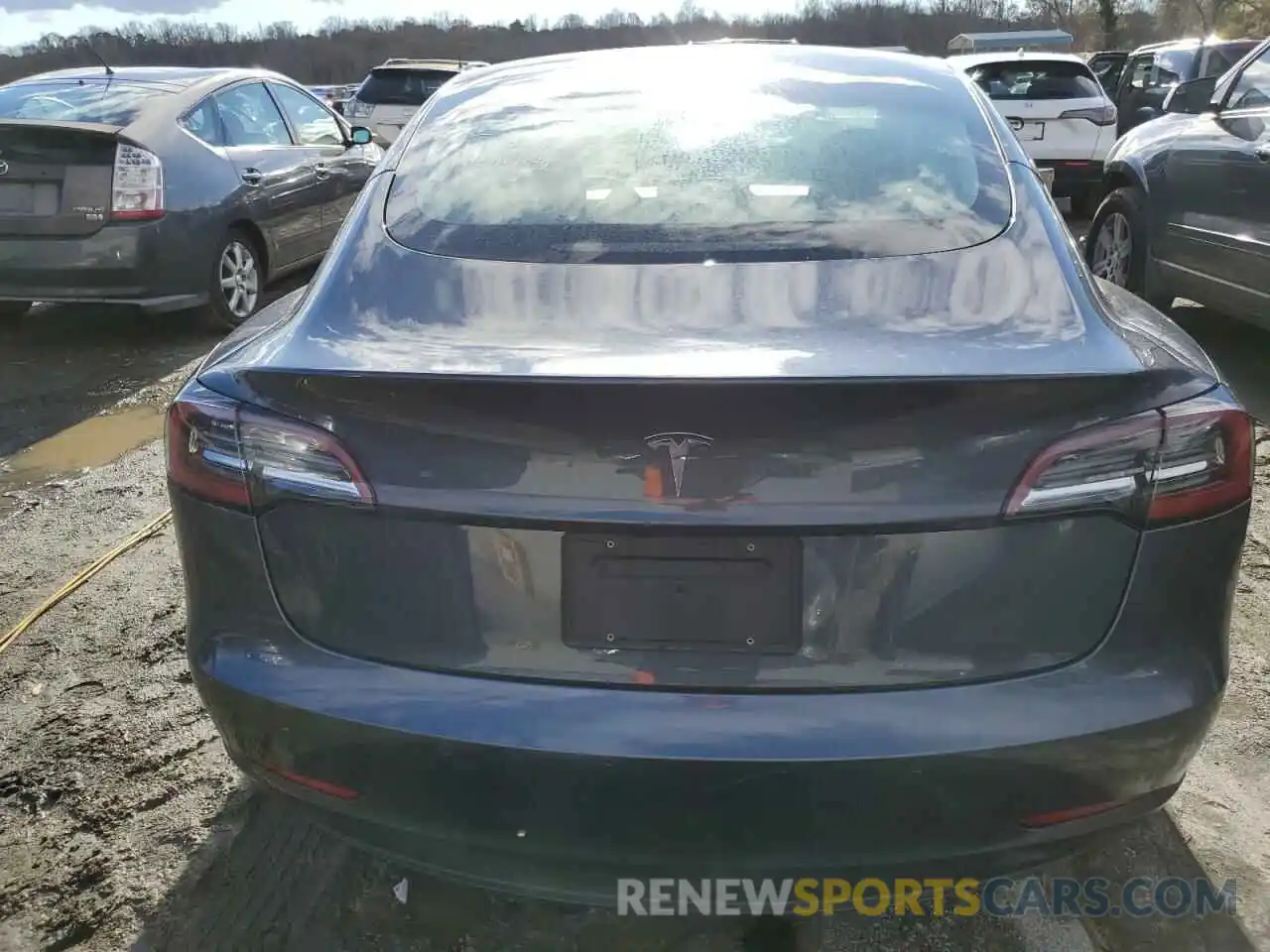 6 Photograph of a damaged car 5YJ3E1EA7MF093788 TESLA MODEL 3 2021