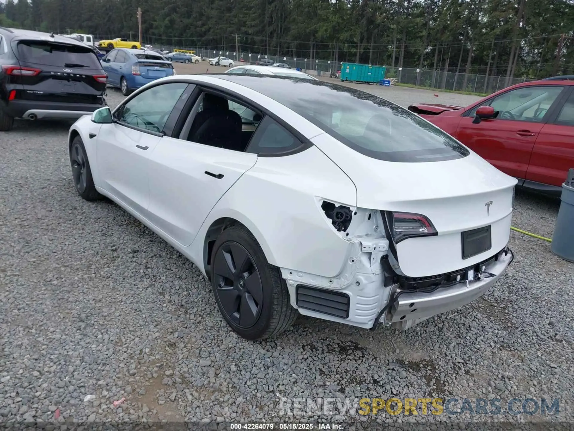 3 Photograph of a damaged car 5YJ3E1EA7MF098215 TESLA MODEL 3 2021