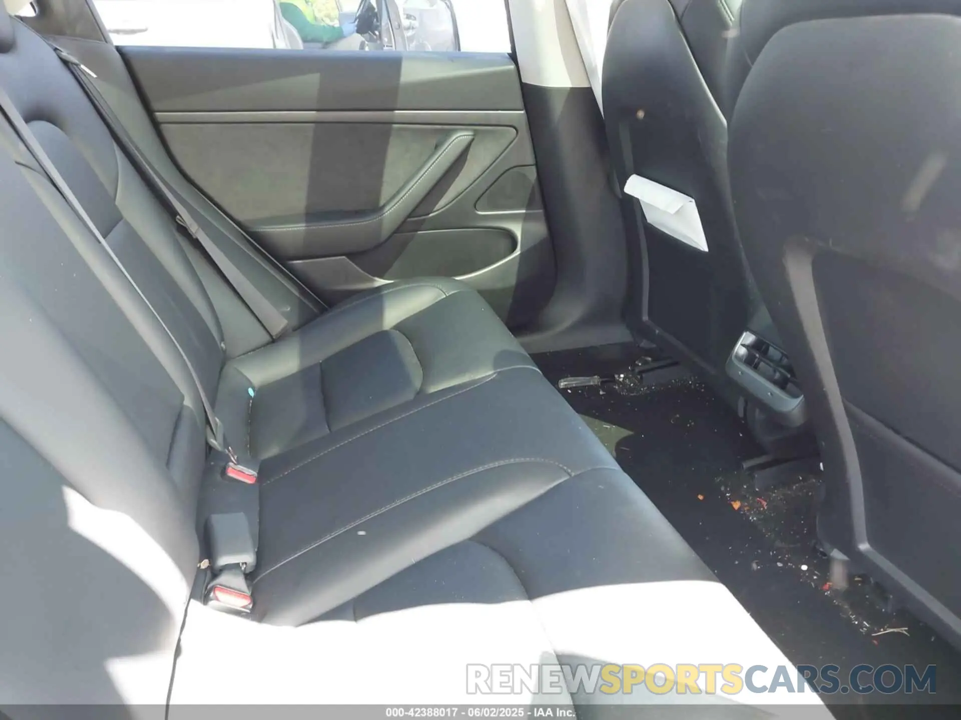 8 Photograph of a damaged car 5YJ3E1EA7MF853671 TESLA MODEL 3 2021