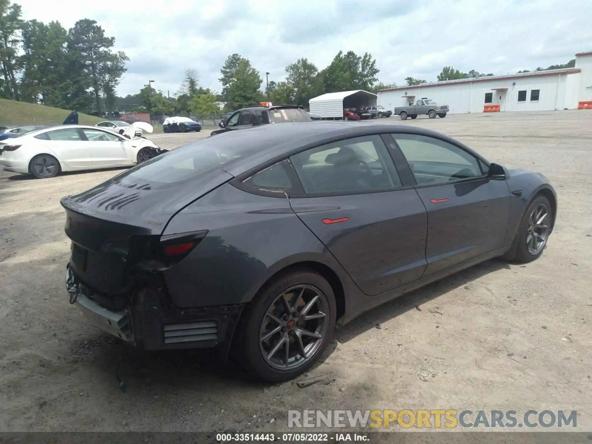 4 Photograph of a damaged car 5YJ3E1EA7MF857624 TESLA MODEL 3 2021