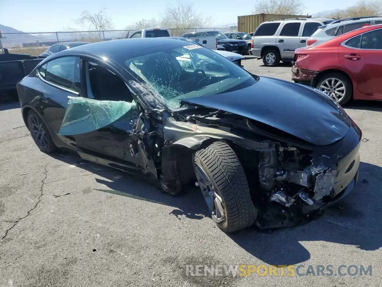 4 Photograph of a damaged car 5YJ3E1EA7MF871622 TESLA MODEL 3 2021
