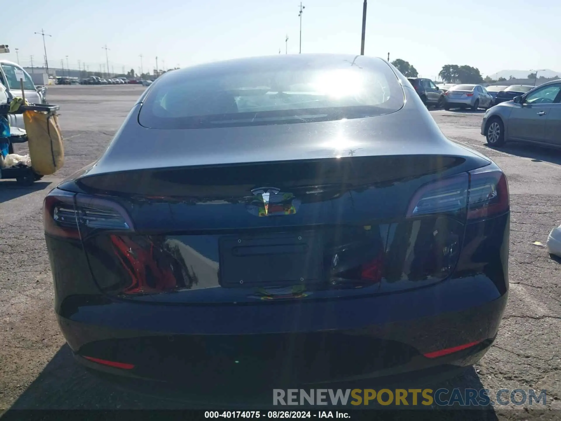 15 Photograph of a damaged car 5YJ3E1EA7MF921323 TESLA MODEL 3 2021