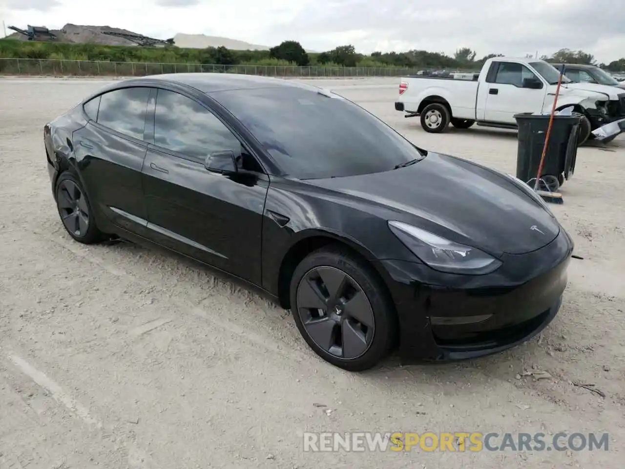 1 Photograph of a damaged car 5YJ3E1EA7MF922262 TESLA MODEL 3 2021