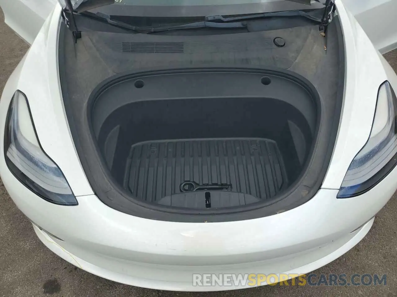 11 Photograph of a damaged car 5YJ3E1EA7MF928823 TESLA MODEL 3 2021