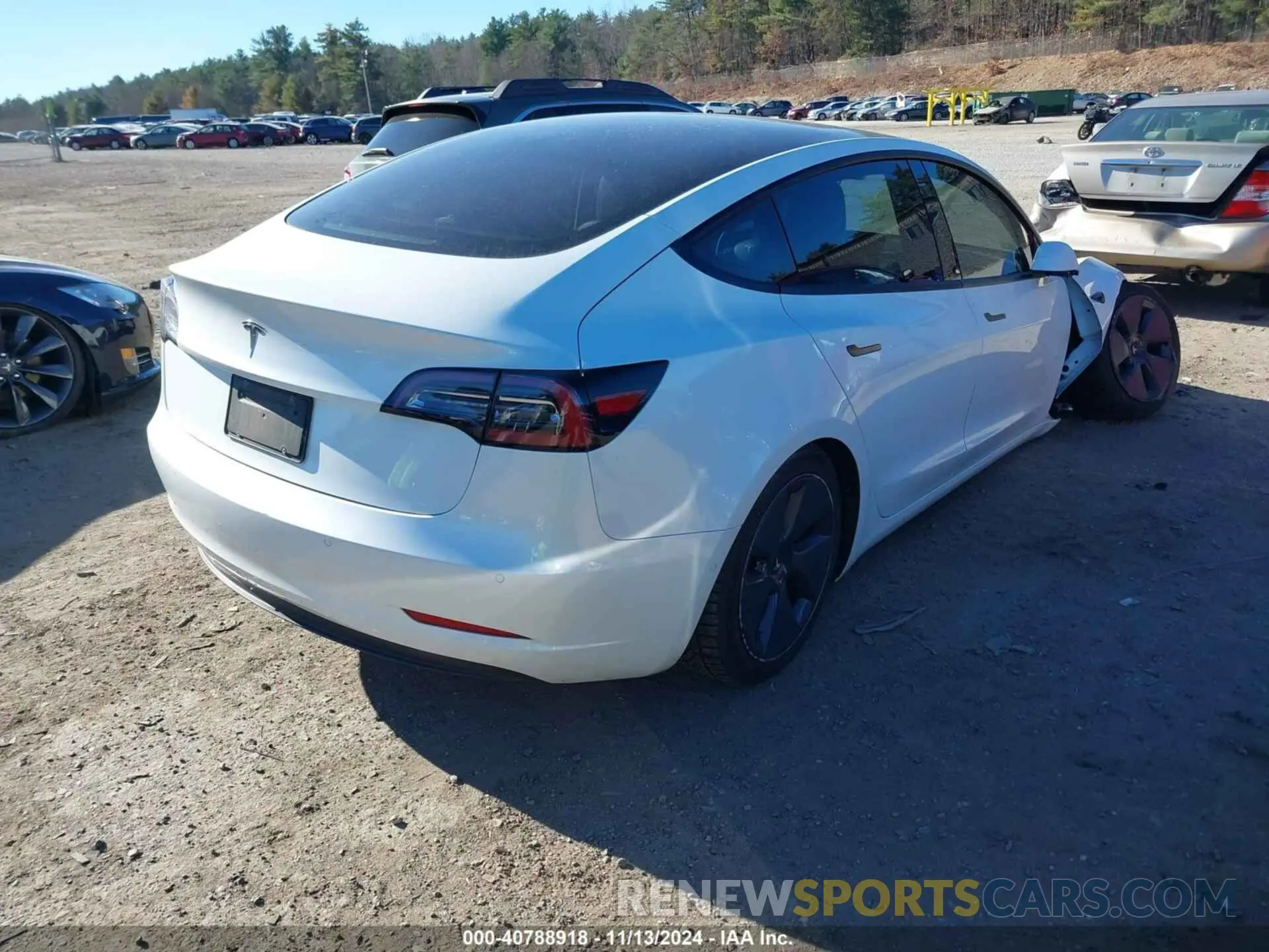 4 Photograph of a damaged car 5YJ3E1EA7MF963300 TESLA MODEL 3 2021
