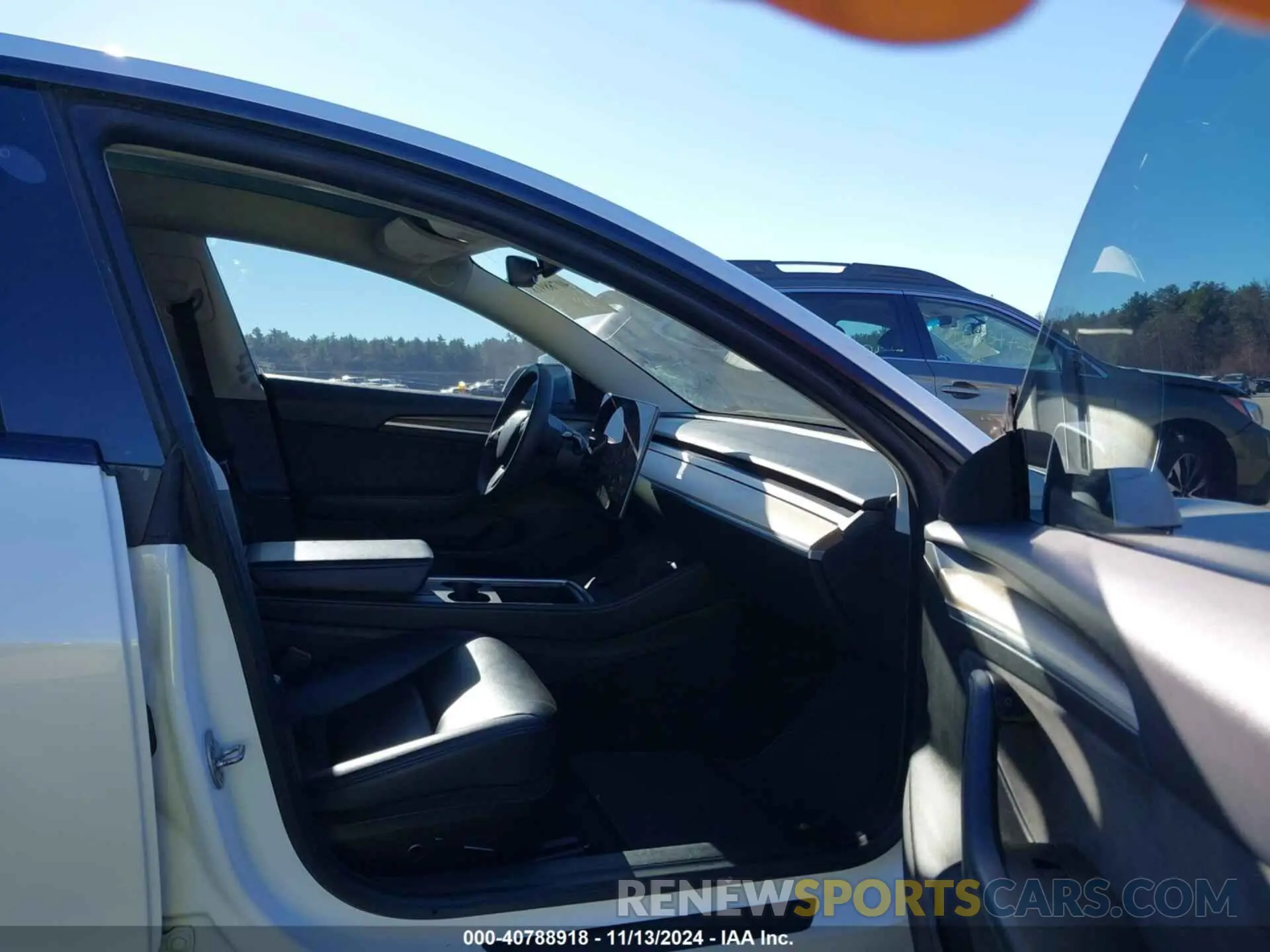 5 Photograph of a damaged car 5YJ3E1EA7MF963300 TESLA MODEL 3 2021