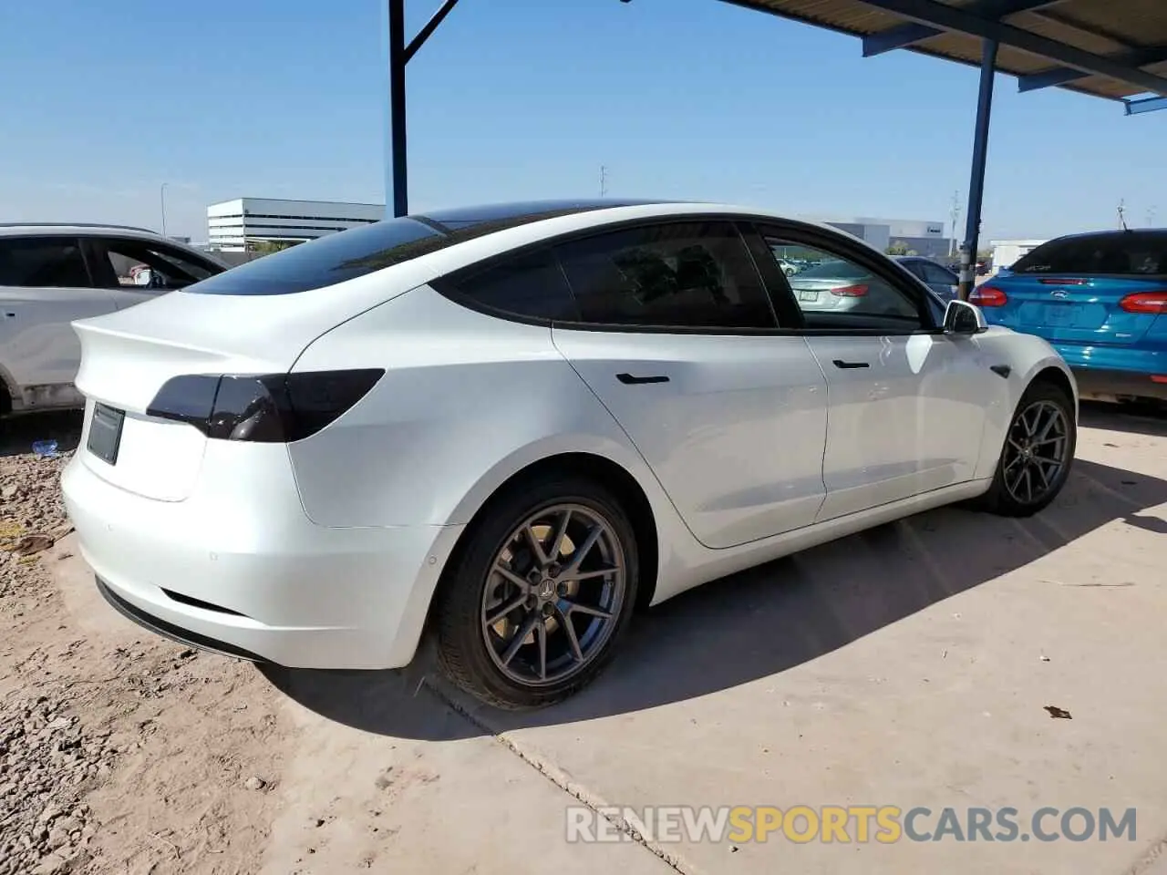 3 Photograph of a damaged car 5YJ3E1EA7MF978749 TESLA MODEL 3 2021