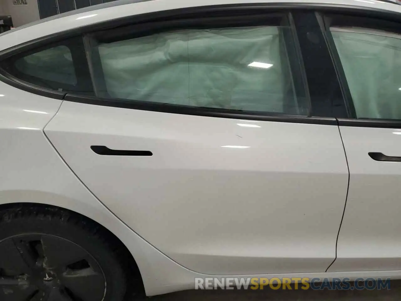 10 Photograph of a damaged car 5YJ3E1EA7MF986964 TESLA MODEL 3 2021