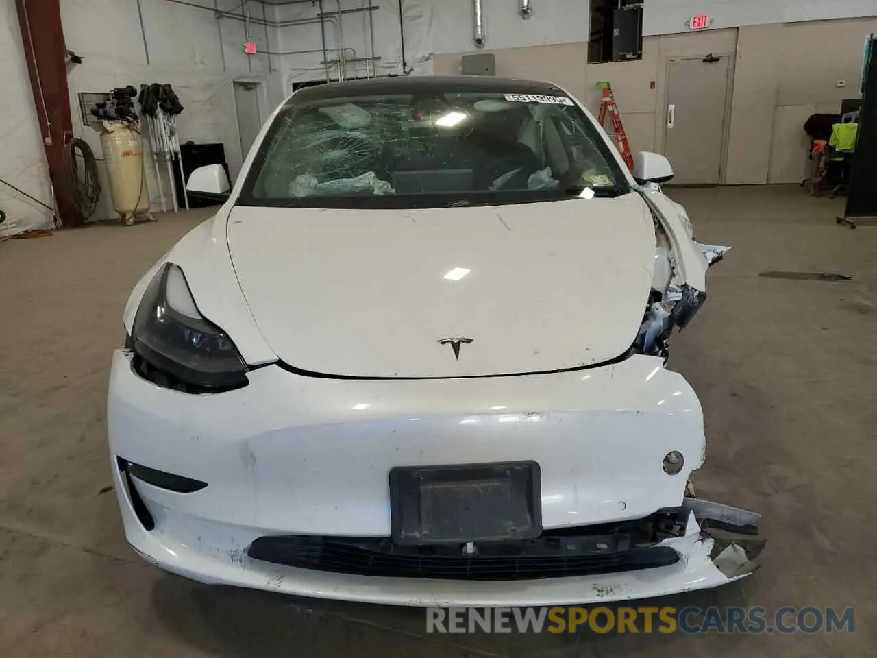 5 Photograph of a damaged car 5YJ3E1EA7MF986964 TESLA MODEL 3 2021