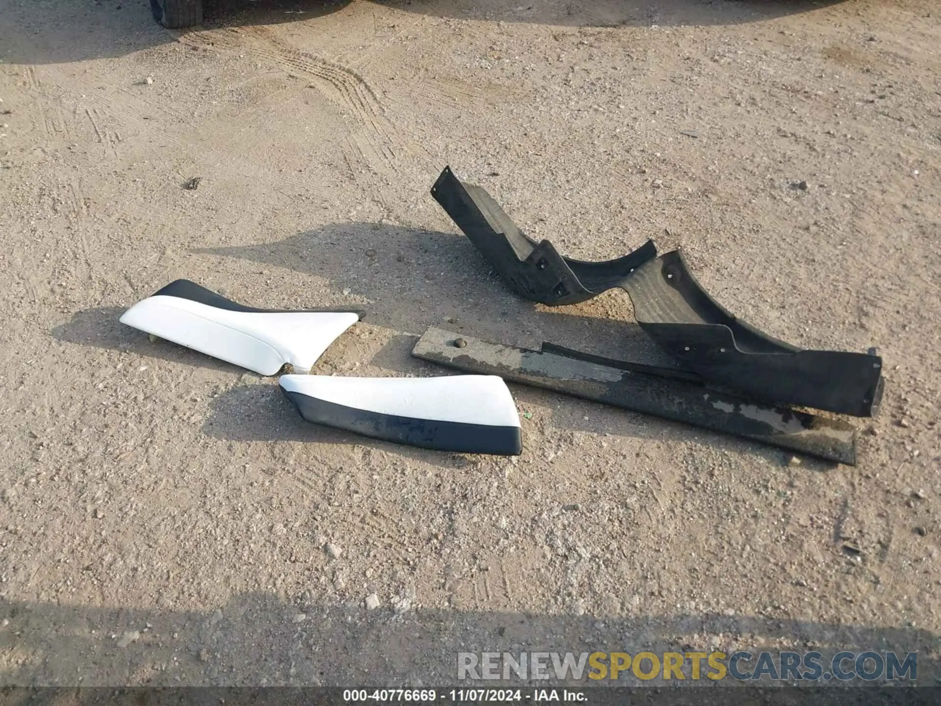 11 Photograph of a damaged car 5YJ3E1EA7MF987340 TESLA MODEL 3 2021