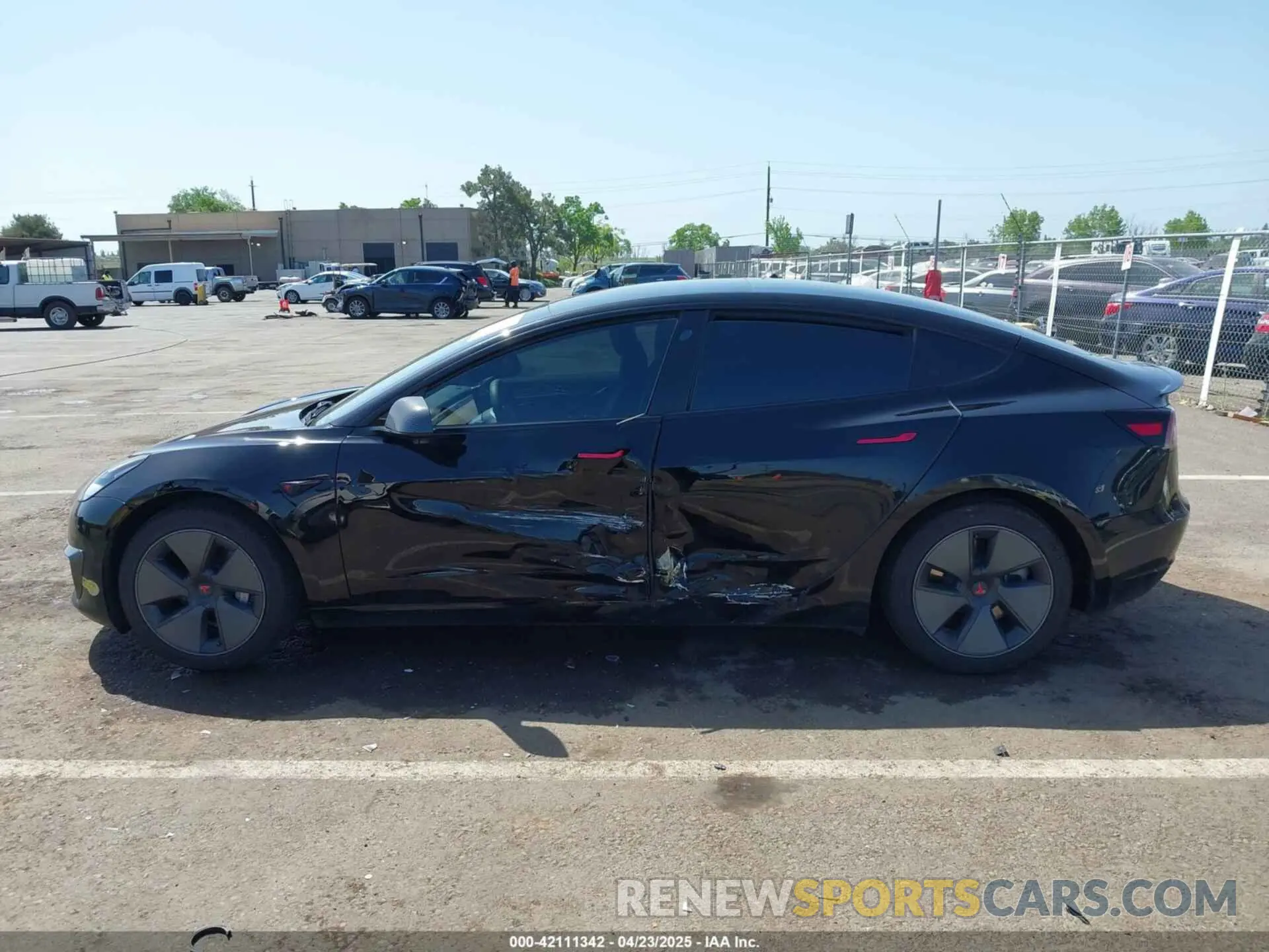 13 Photograph of a damaged car 5YJ3E1EA7MF992425 TESLA MODEL 3 2021