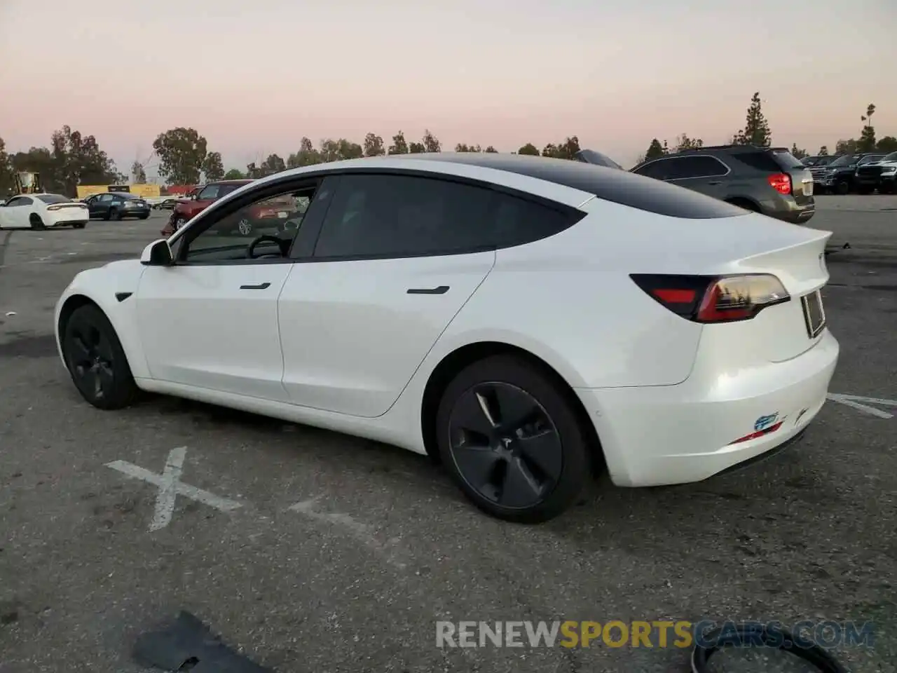 2 Photograph of a damaged car 5YJ3E1EA7MF996815 TESLA MODEL 3 2021