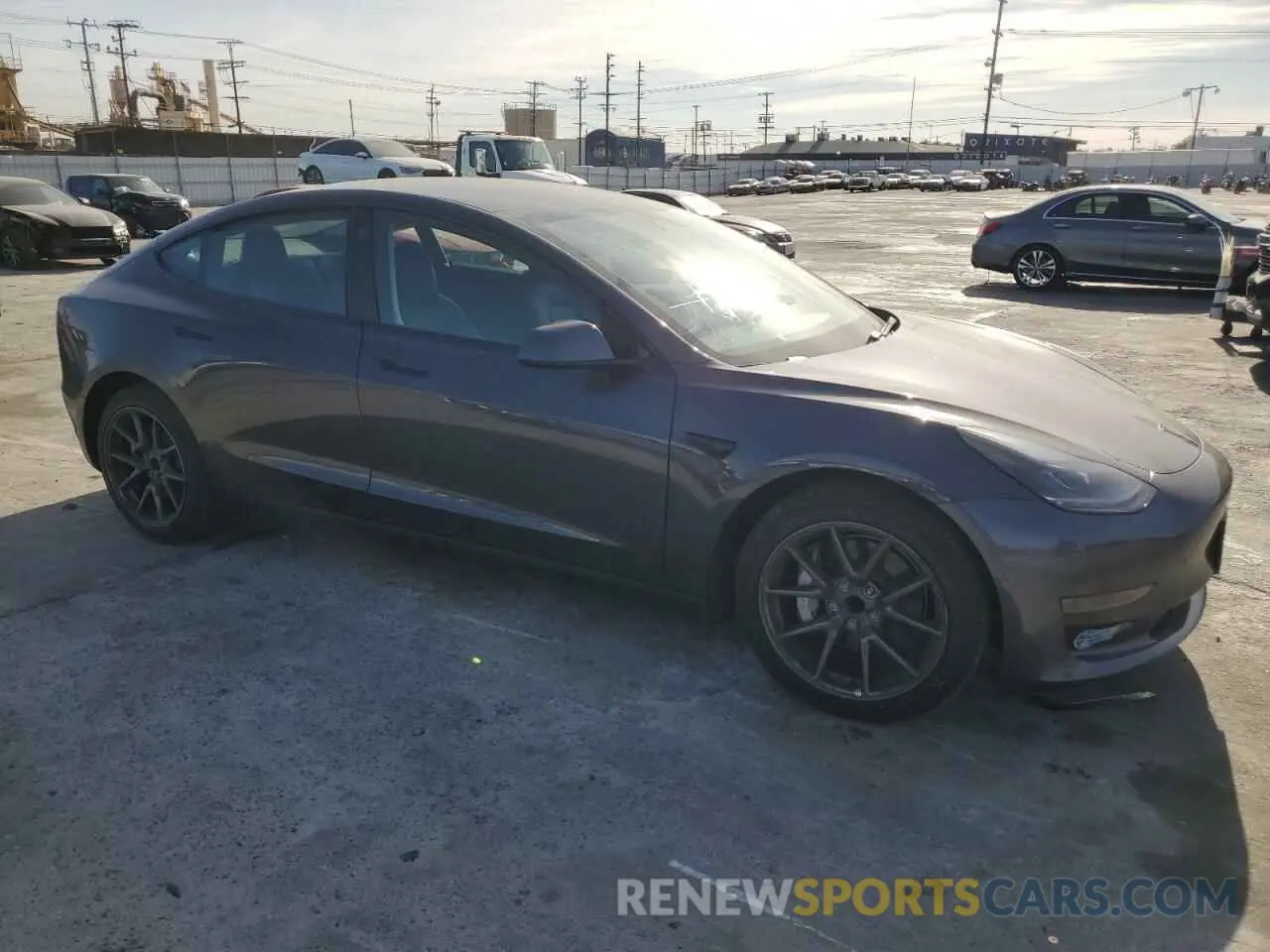 4 Photograph of a damaged car 5YJ3E1EA8MF017738 TESLA MODEL 3 2021