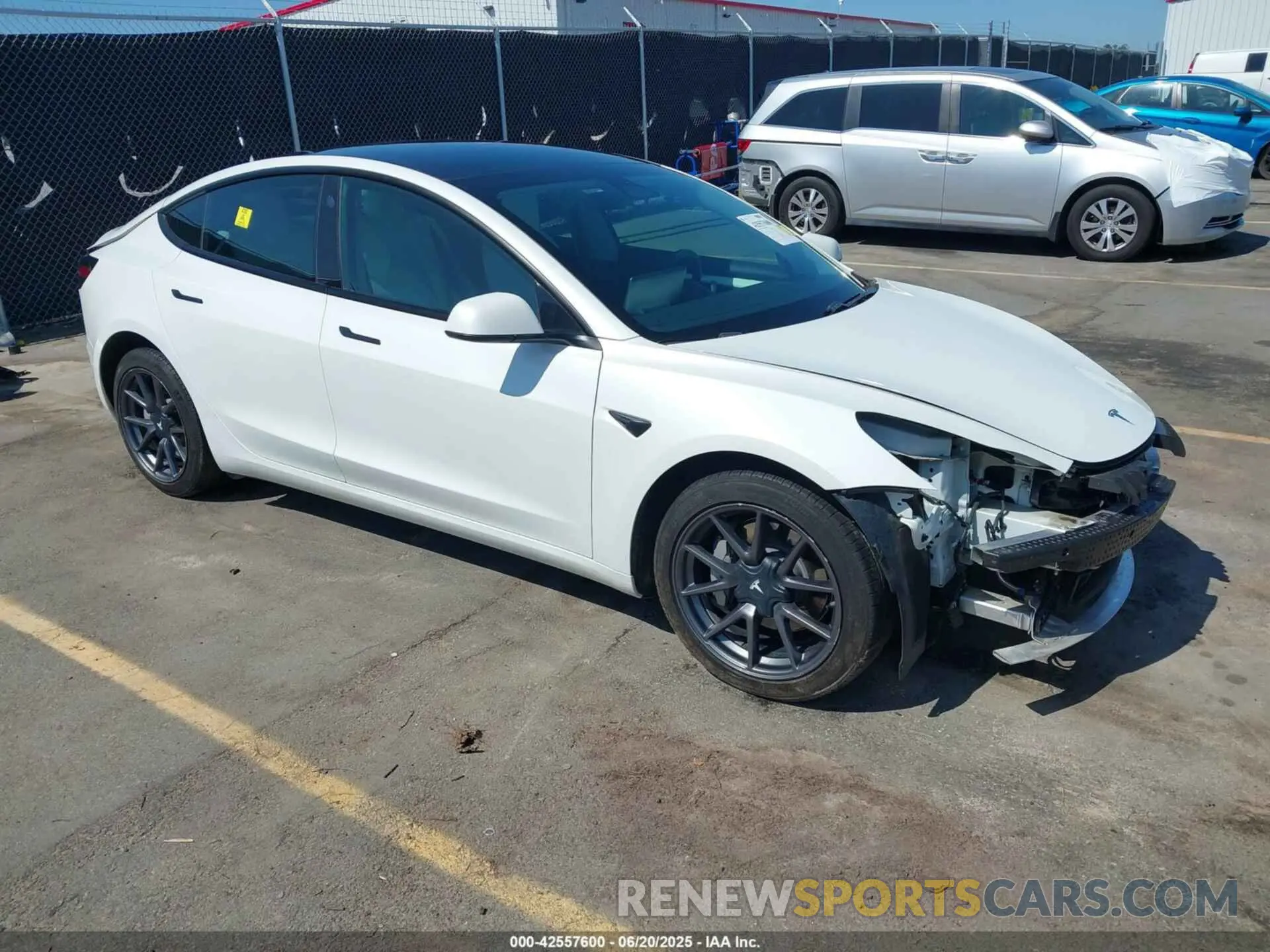 1 Photograph of a damaged car 5YJ3E1EA8MF018338 TESLA MODEL 3 2021