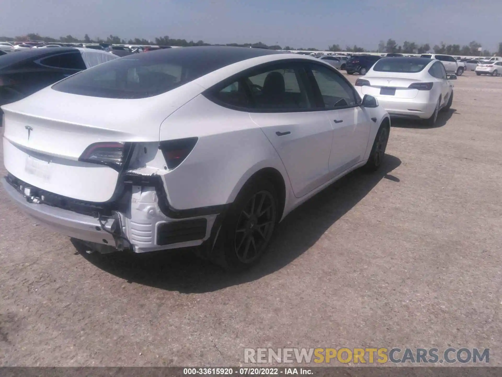 4 Photograph of a damaged car 5YJ3E1EA8MF021708 TESLA MODEL 3 2021