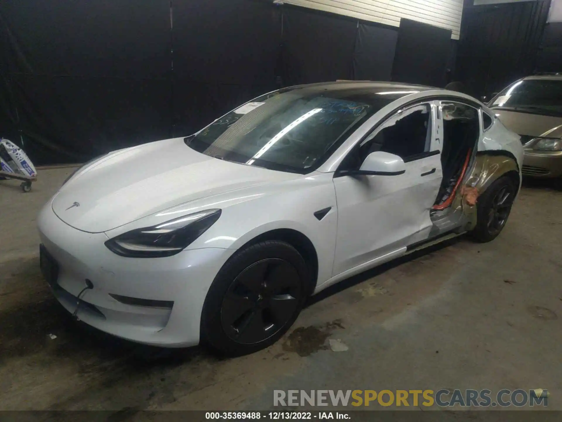 2 Photograph of a damaged car 5YJ3E1EA8MF022146 TESLA MODEL 3 2021