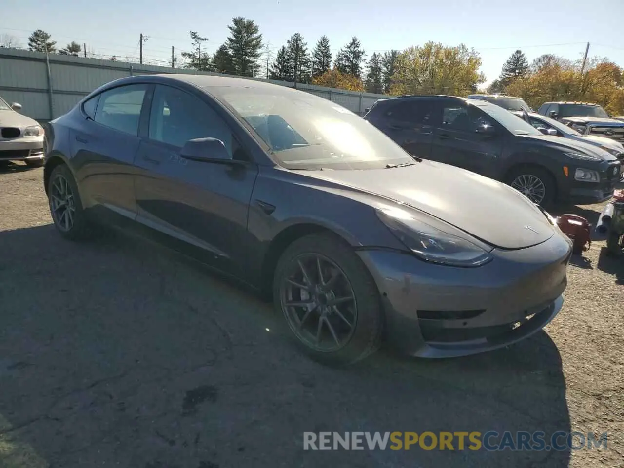 4 Photograph of a damaged car 5YJ3E1EA8MF048097 TESLA MODEL 3 2021