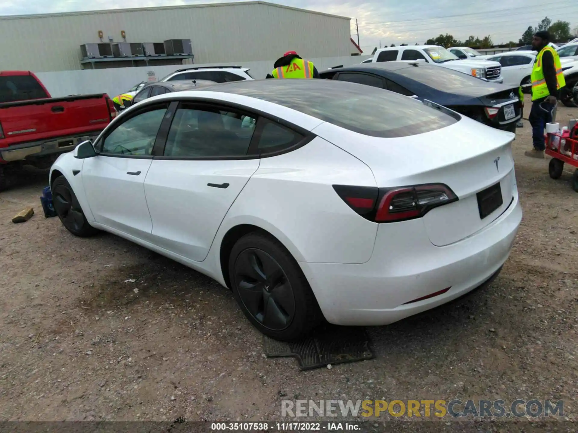 3 Photograph of a damaged car 5YJ3E1EA8MF059908 TESLA MODEL 3 2021