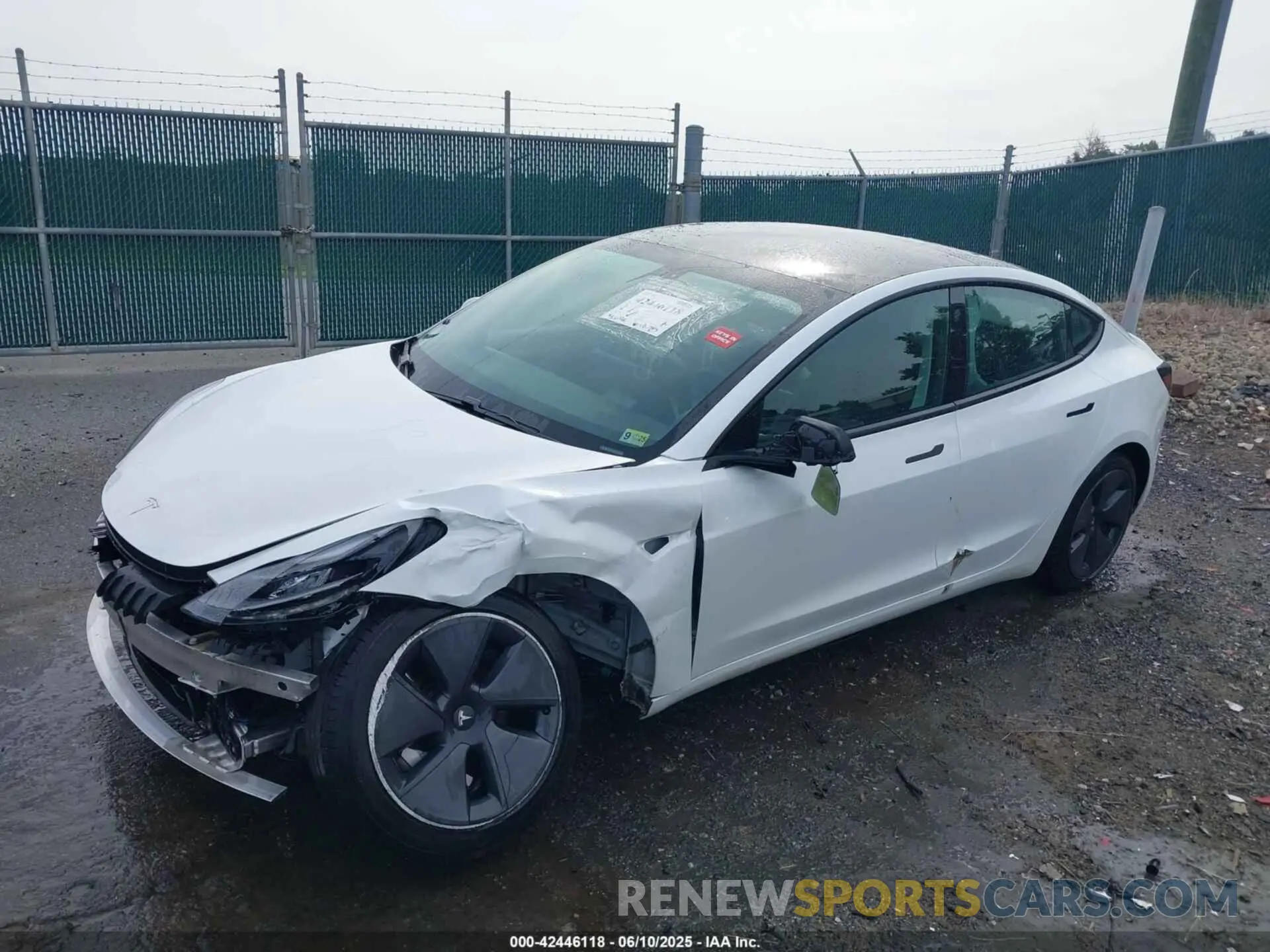 2 Photograph of a damaged car 5YJ3E1EA8MF062940 TESLA MODEL 3 2021