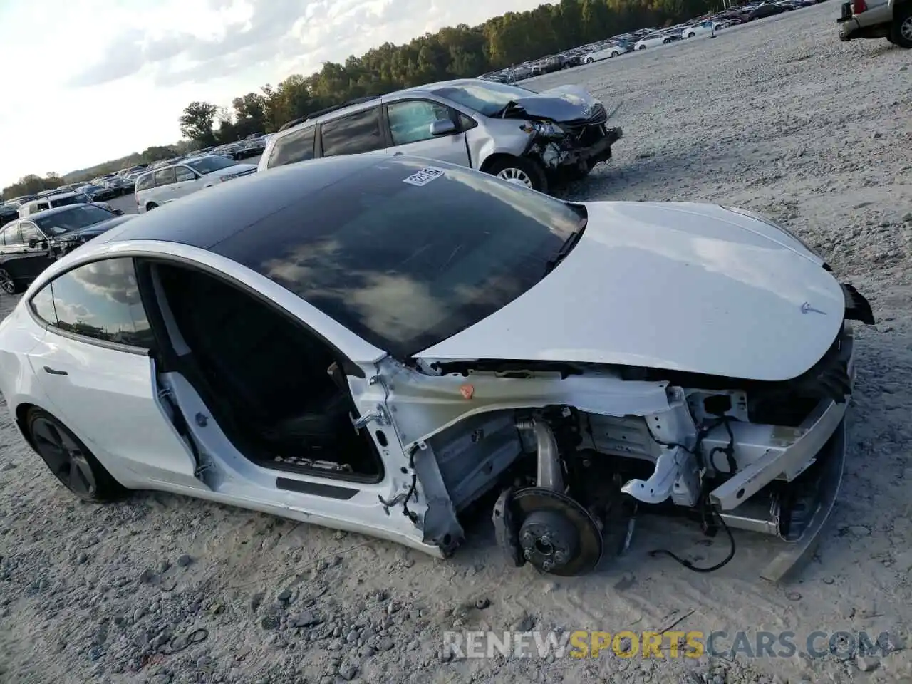 9 Photograph of a damaged car 5YJ3E1EA8MF075784 TESLA MODEL 3 2021