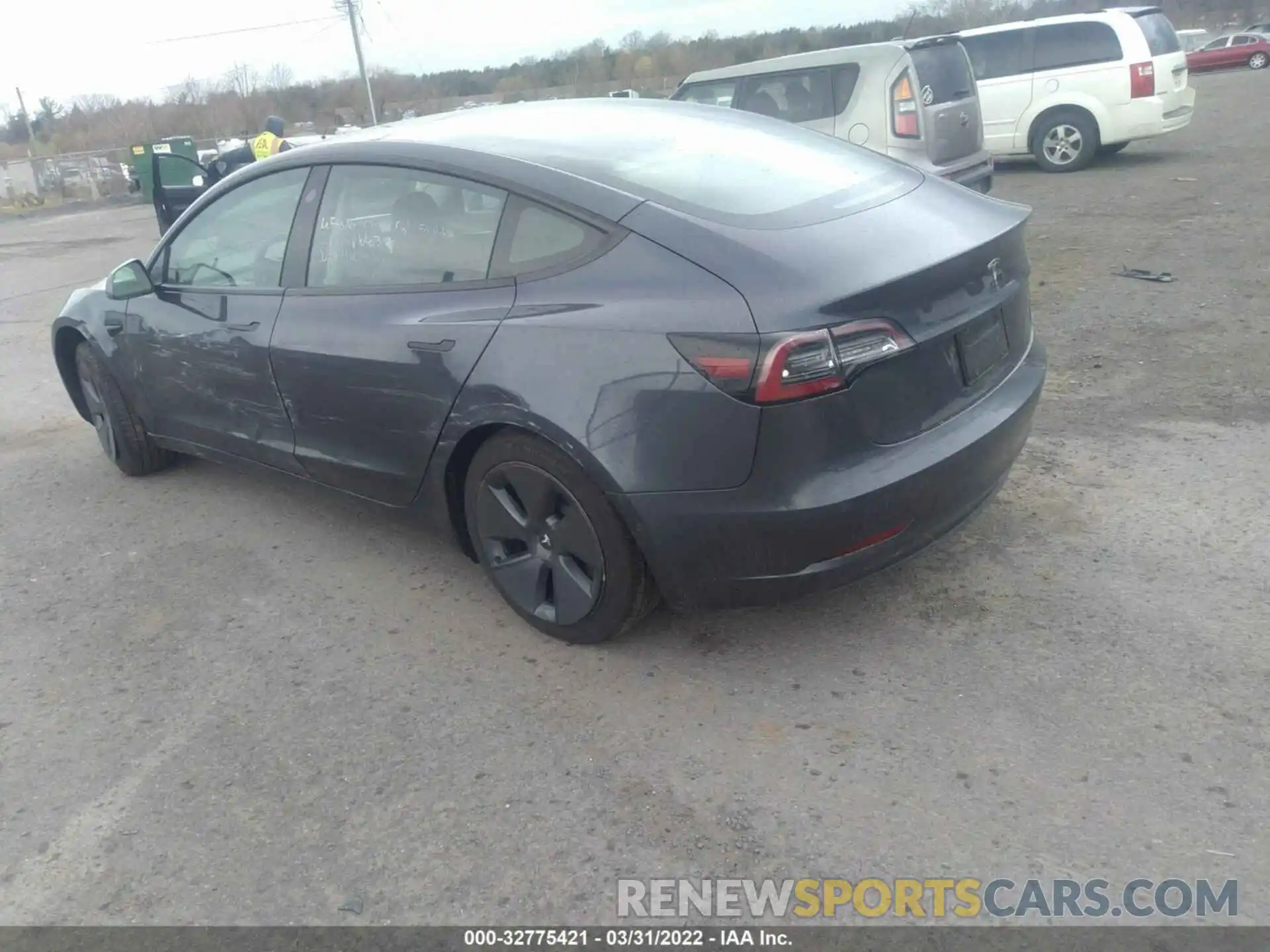 3 Photograph of a damaged car 5YJ3E1EA8MF084405 TESLA MODEL 3 2021