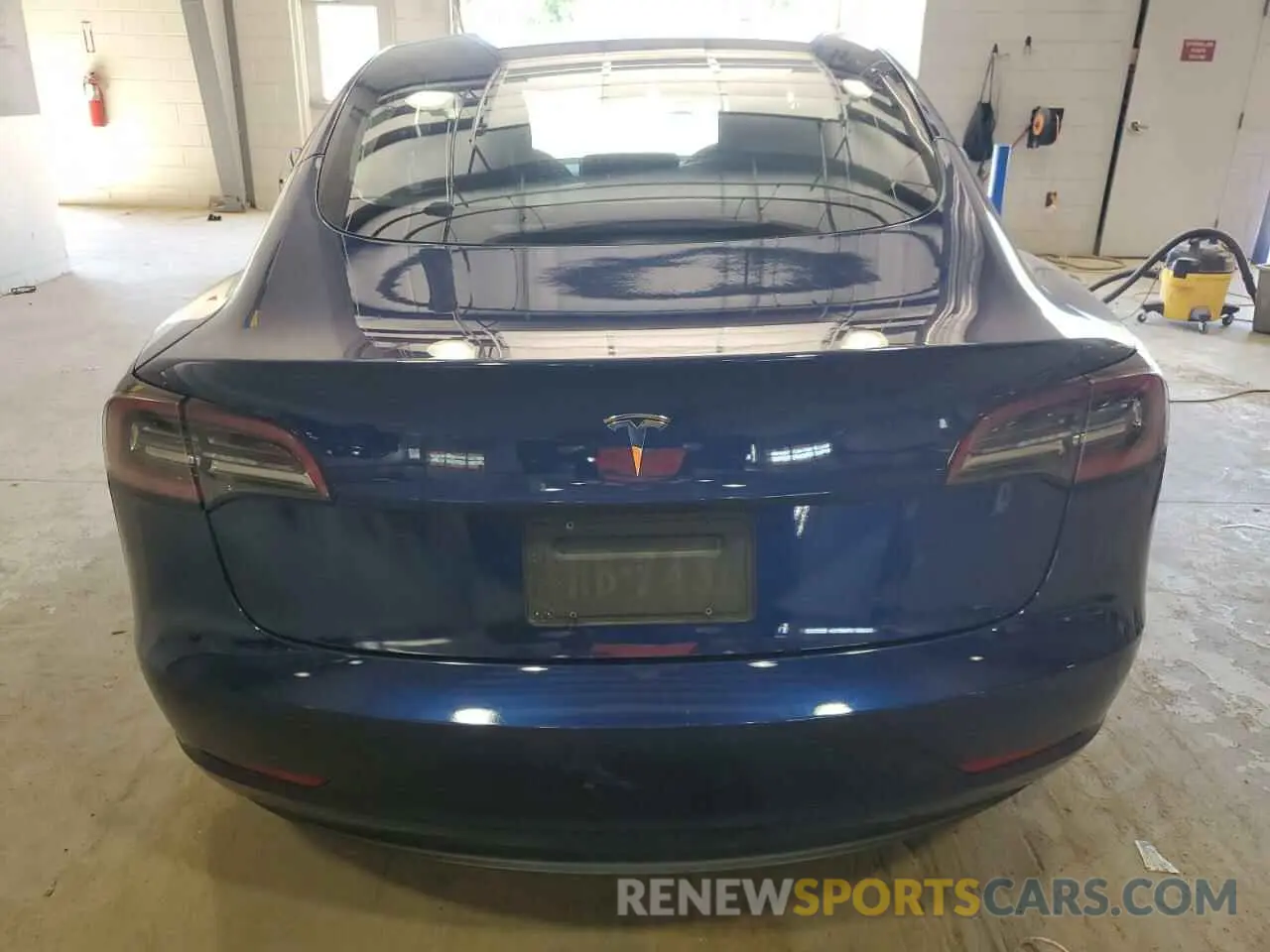 6 Photograph of a damaged car 5YJ3E1EA8MF089376 TESLA MODEL 3 2021