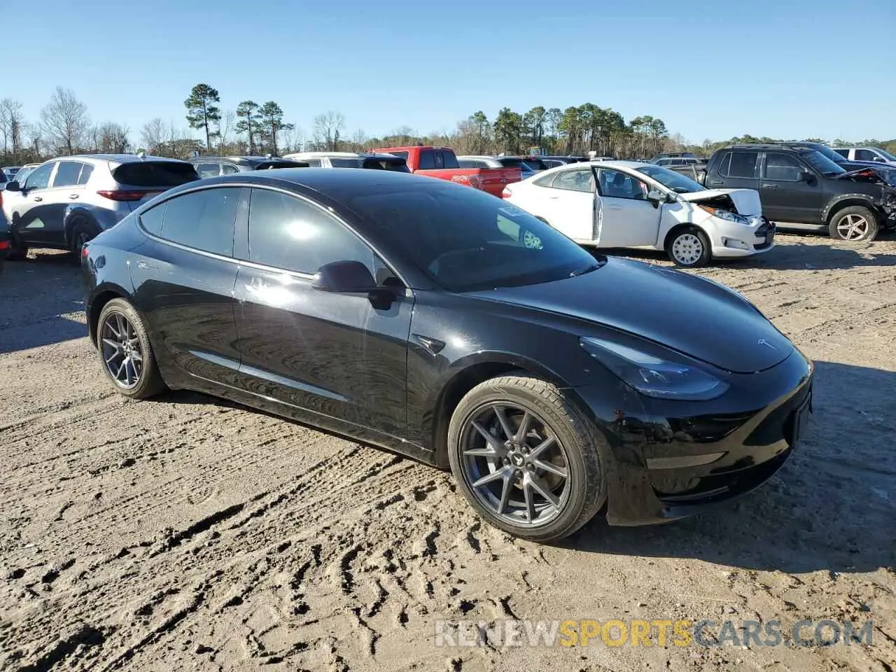 4 Photograph of a damaged car 5YJ3E1EA8MF092813 TESLA MODEL 3 2021