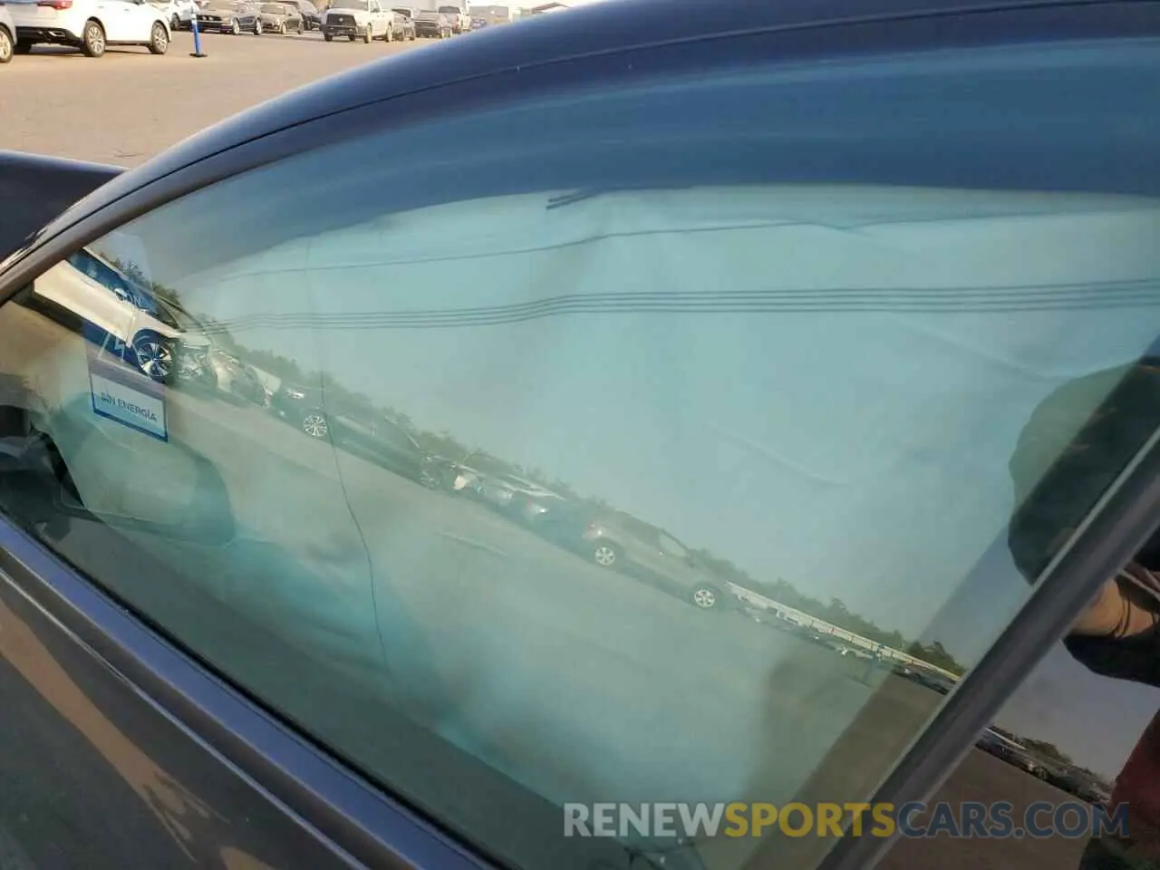 8 Photograph of a damaged car 5YJ3E1EA8MF096540 TESLA MODEL 3 2021