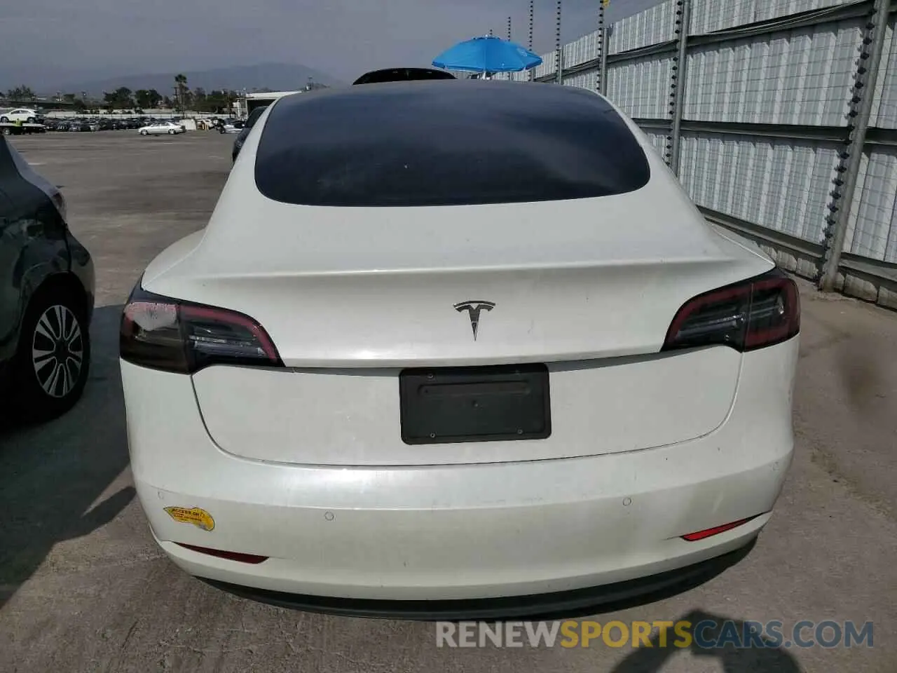 6 Photograph of a damaged car 5YJ3E1EA8MF098935 TESLA MODEL 3 2021