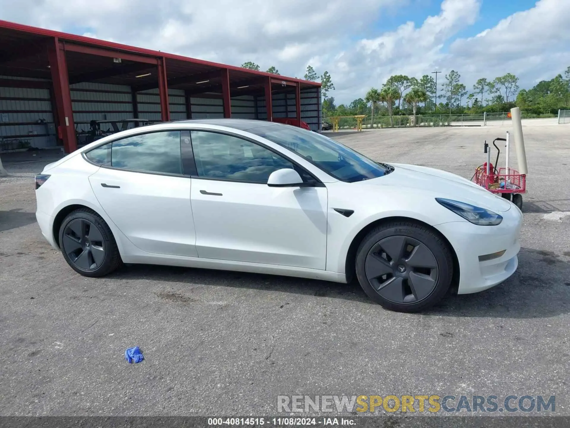 13 Photograph of a damaged car 5YJ3E1EA8MF852111 TESLA MODEL 3 2021