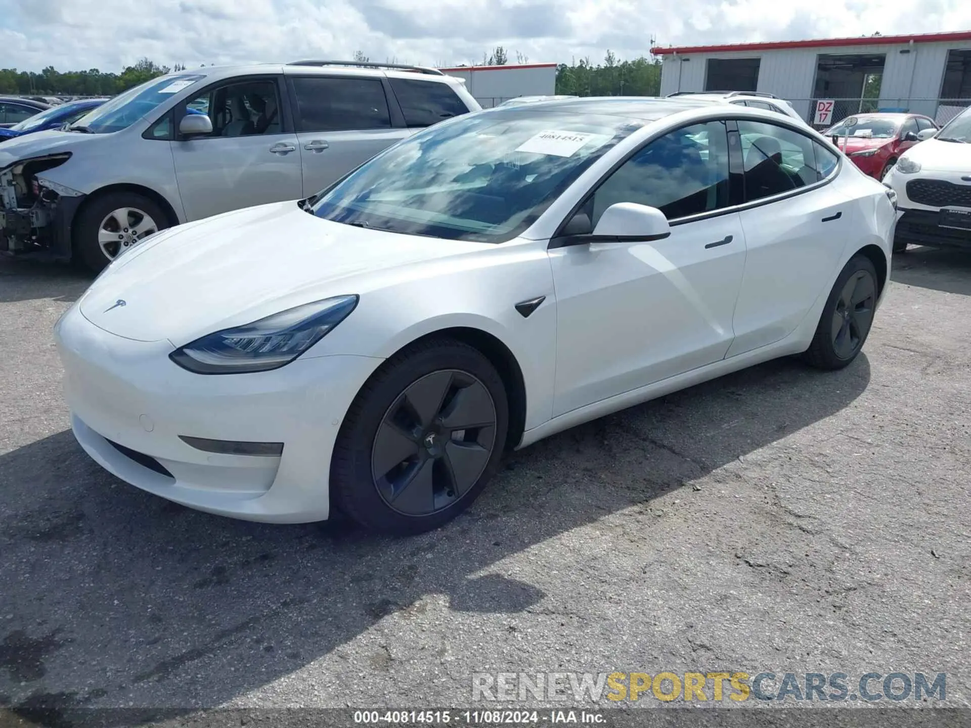 2 Photograph of a damaged car 5YJ3E1EA8MF852111 TESLA MODEL 3 2021