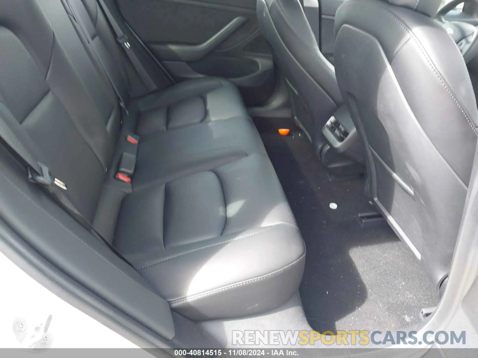 8 Photograph of a damaged car 5YJ3E1EA8MF852111 TESLA MODEL 3 2021