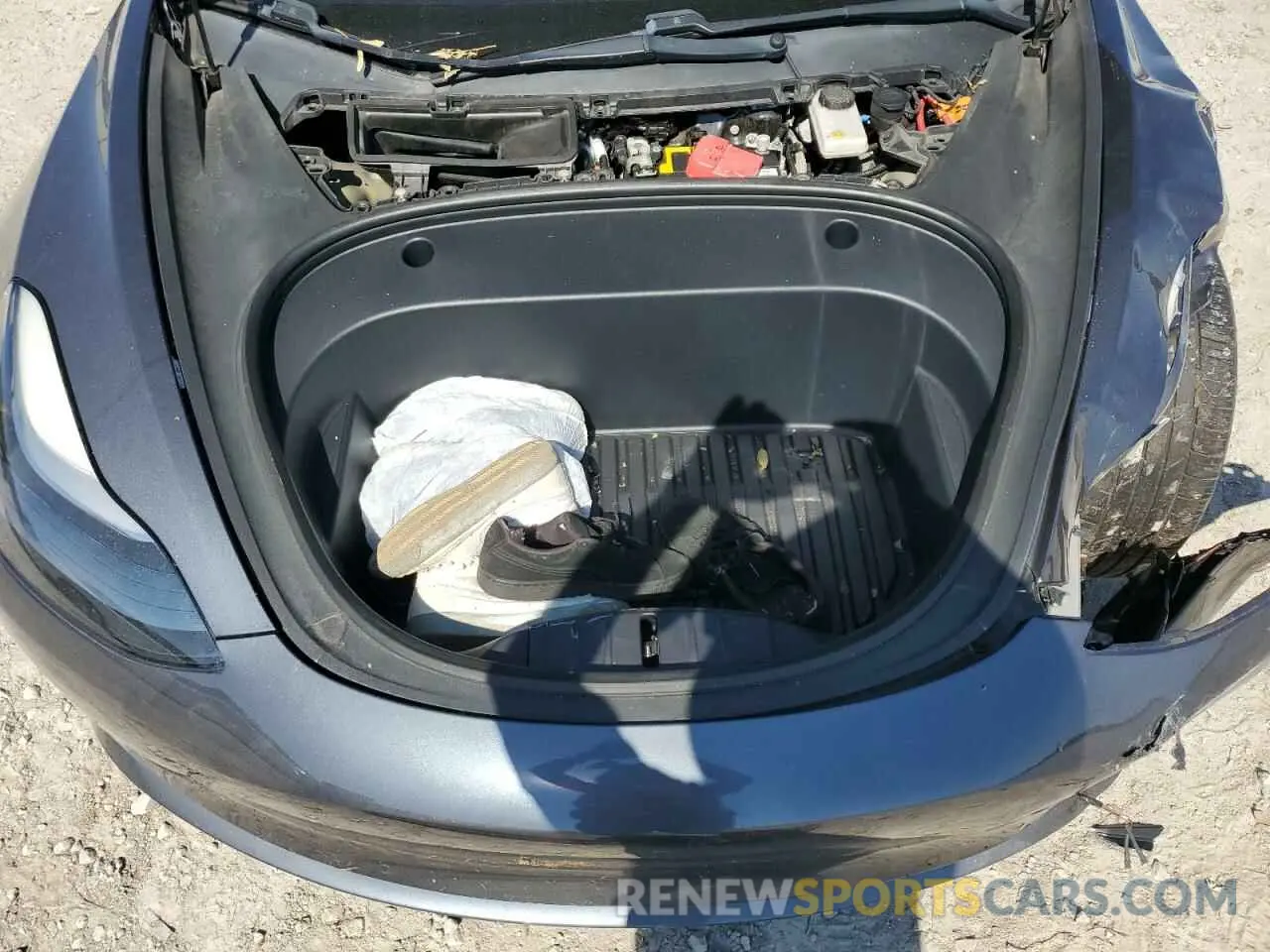 11 Photograph of a damaged car 5YJ3E1EA8MF866929 TESLA MODEL 3 2021